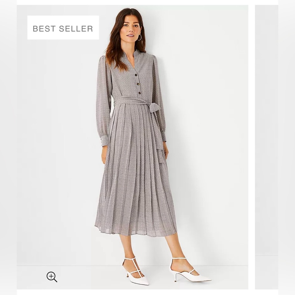 Chic Gray Patterned Button-Up Dress